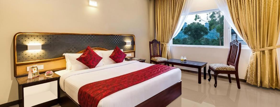 Lemongrass Inn Munnar Anachal Bagian luar foto