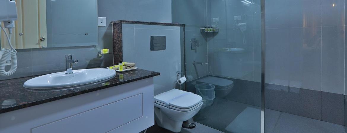 Lemongrass Inn Munnar Anachal Bagian luar foto